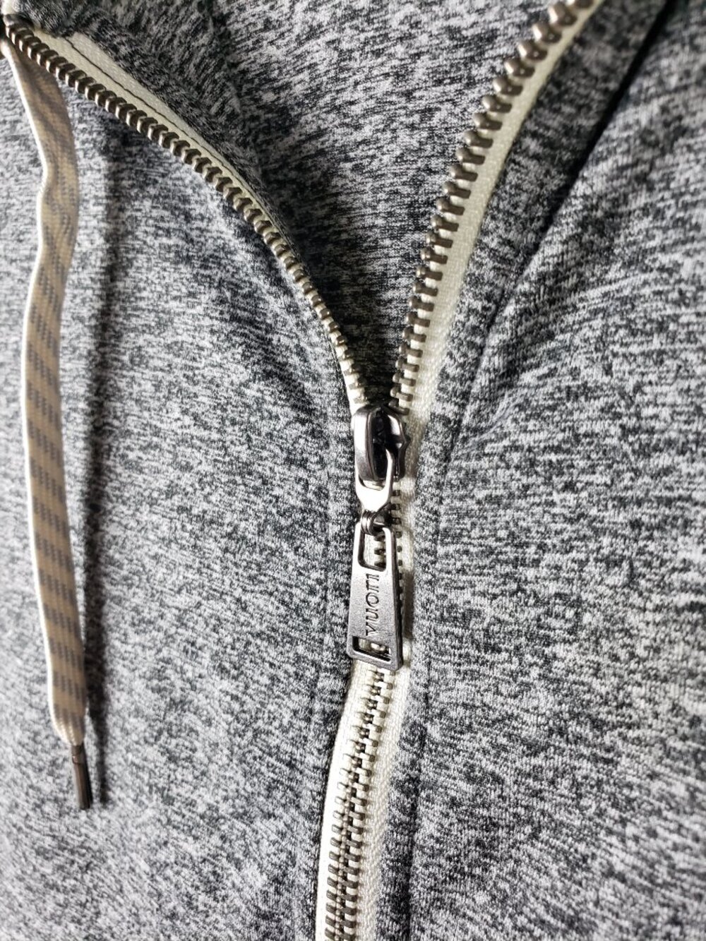 Vuori Halo Performance Hoodie Full Zip Jacket Heather Gray size M - Picture 10 of 12